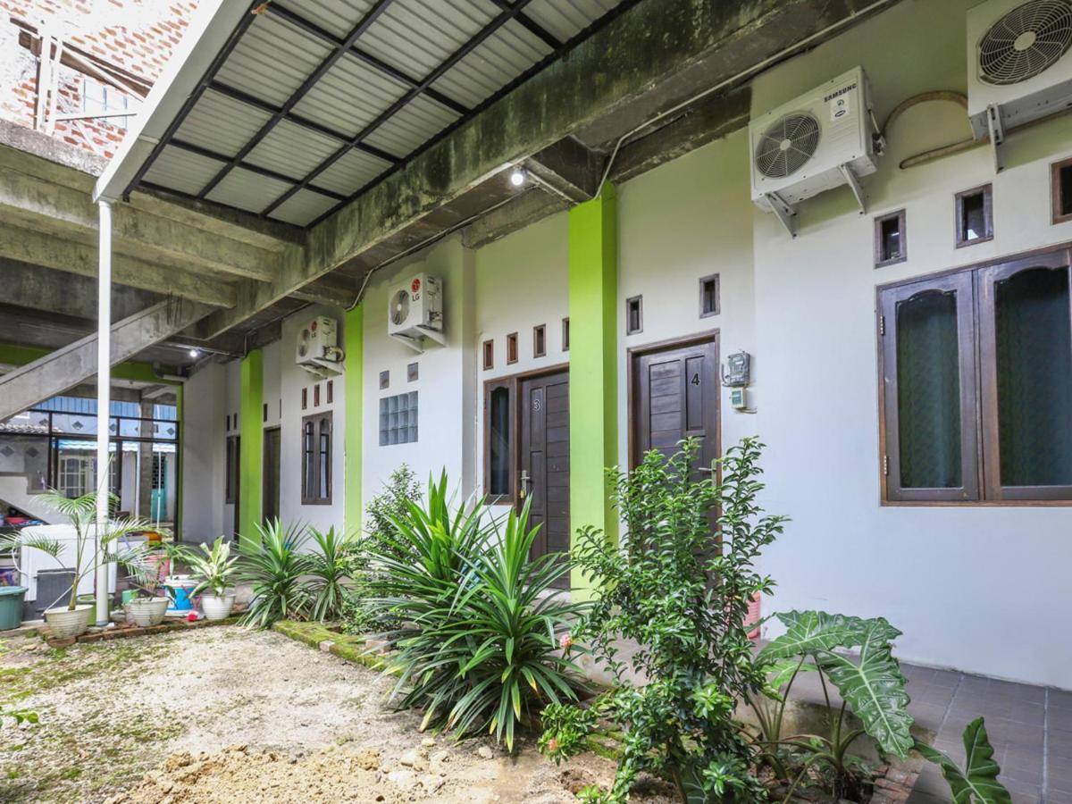 Oyo 3830 Dfarys Gh Syariah Otel Balikpapan  Dış mekan fotoğraf