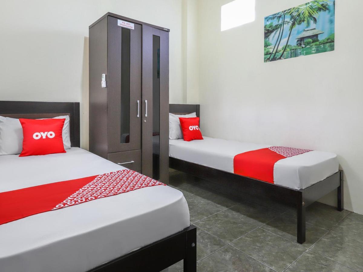 Oyo 3830 Dfarys Gh Syariah Otel Balikpapan  Dış mekan fotoğraf